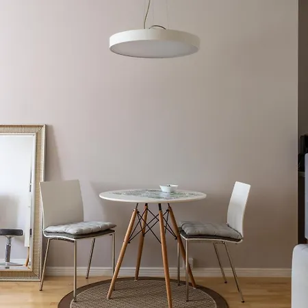 Bright 1br In Kallio With Location Апартаменты Хельсинки